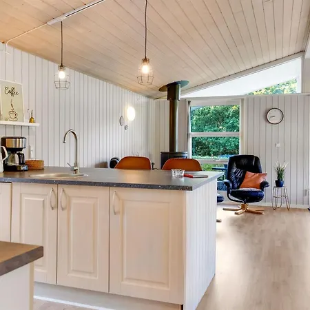 Dorethea - 30km From The Sea By Interhome *